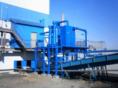 山東濟(jì)南王經(jīng)理定購(gòu)的噴砂機(jī)濾筒除塵器已發(fā)貨 山東濟(jì)南王經(jīng)理定購(gòu)的噴砂機(jī)濾筒除塵器已發(fā)貨